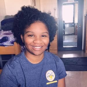 Meet your Posher, Leana